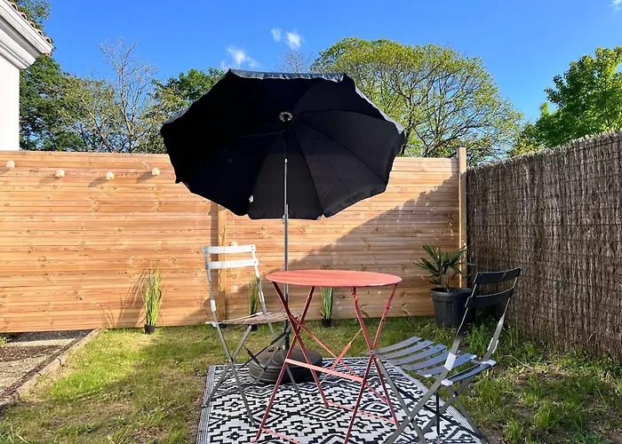 Cocooning Au Calme, Proche Centre-ville Et Centre Commercial 샬랑